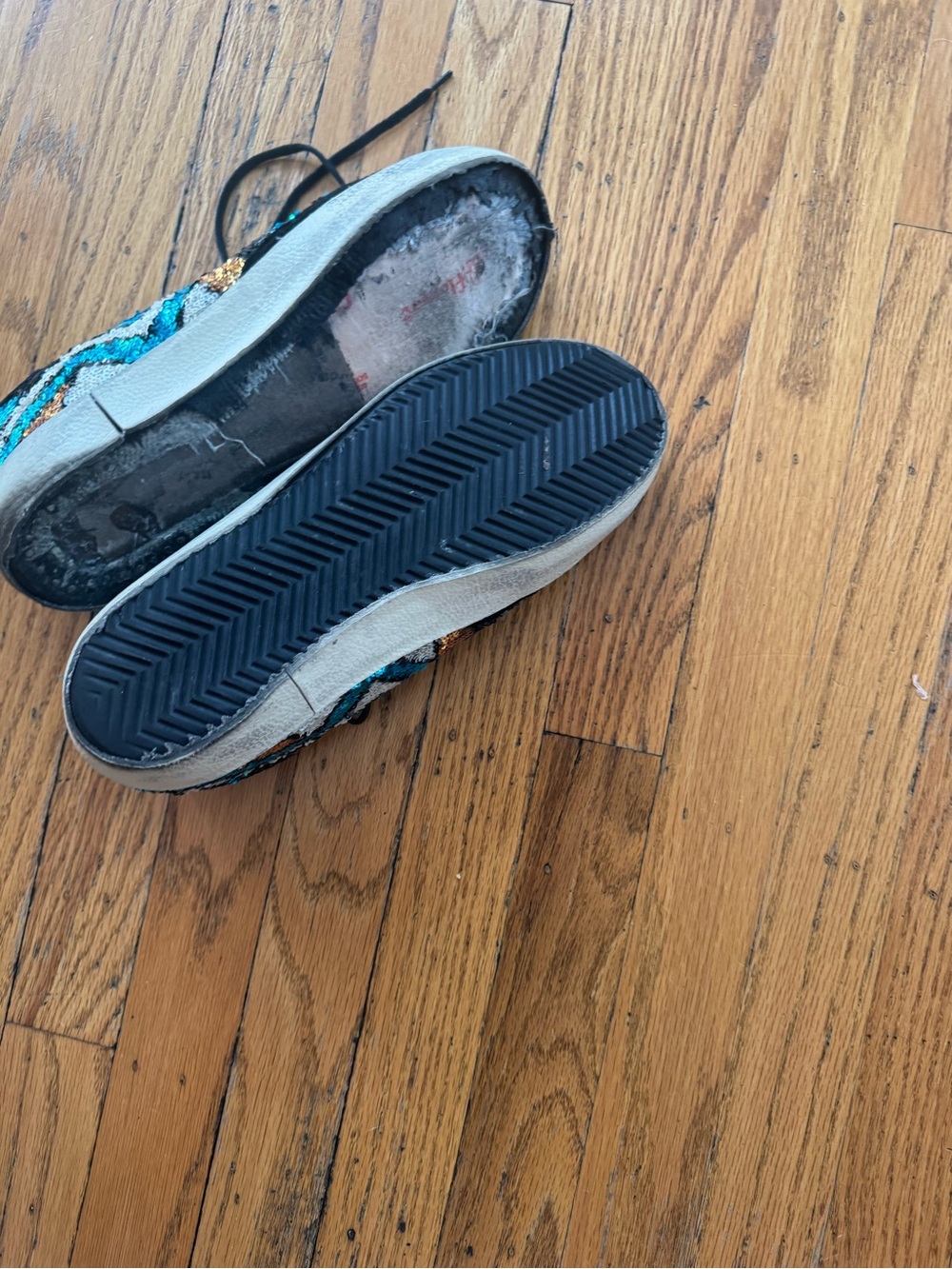 Golden Goose Black Sneakers with Teal and Red Sequin Details - Picture 4 of 4